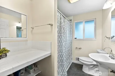 7642 S Thompson Avenue Tacoma WA 98408