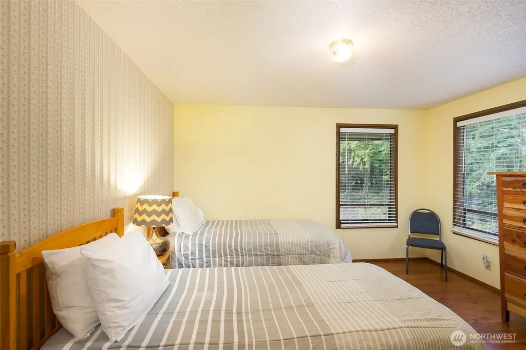 3547 Deer Park Road Port Angeles WA 98362