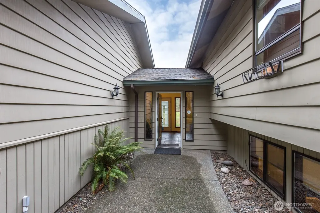3547 Deer Park Road Port Angeles WA 98362