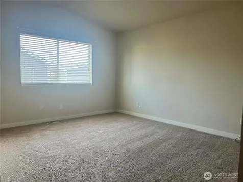 11530 173rd Street E Puyallup WA 98374