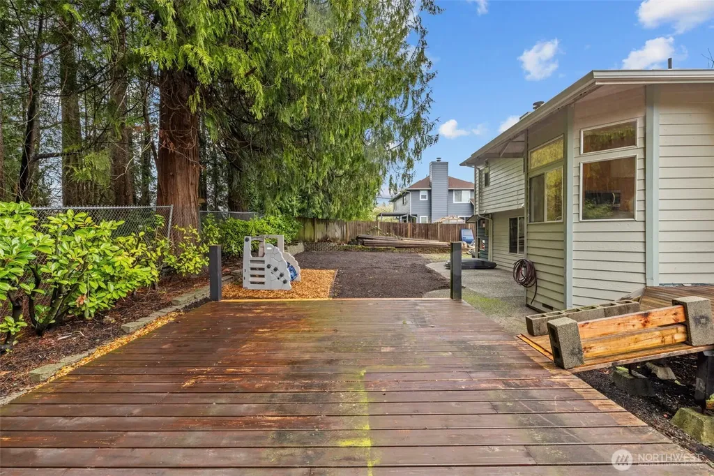 3615 170th Street SW Lynnwood WA 98037