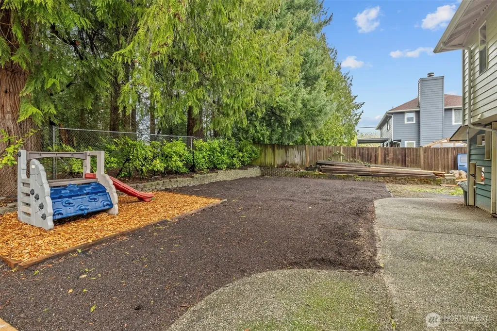 3615 170th Street SW Lynnwood WA 98037