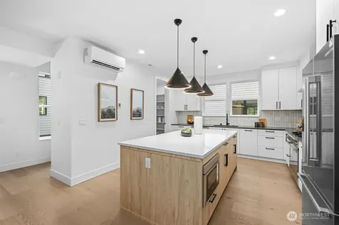 976 7th Ave NW (Homesite #6) Issaquah WA 98027
