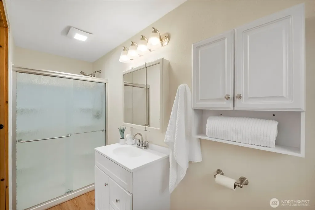 1975 Wilson Avenue Enumclaw WA 98022