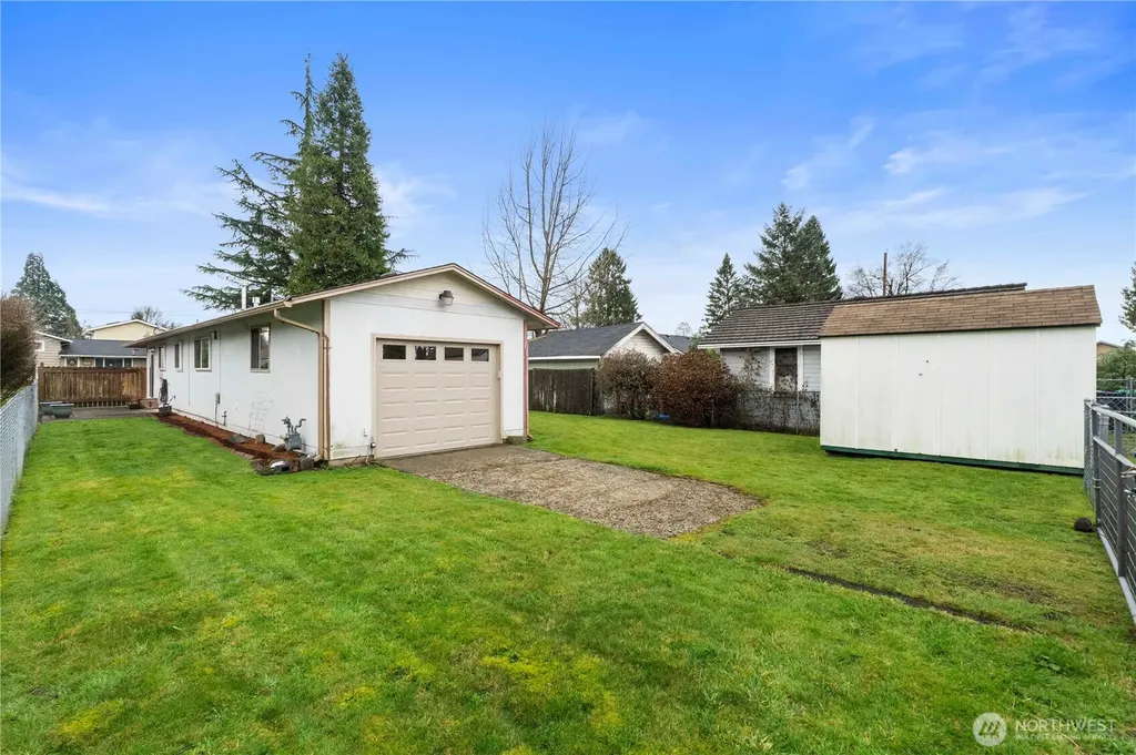 1975 Wilson Avenue Enumclaw WA 98022