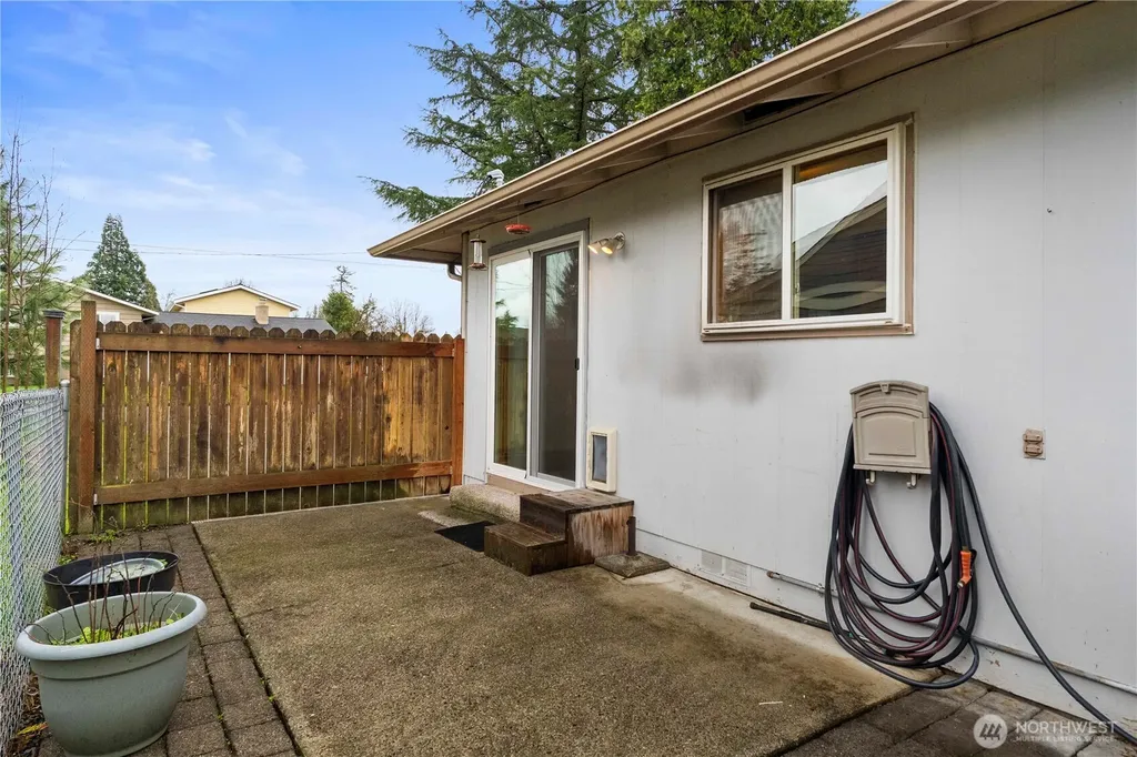 1975 Wilson Avenue Enumclaw WA 98022