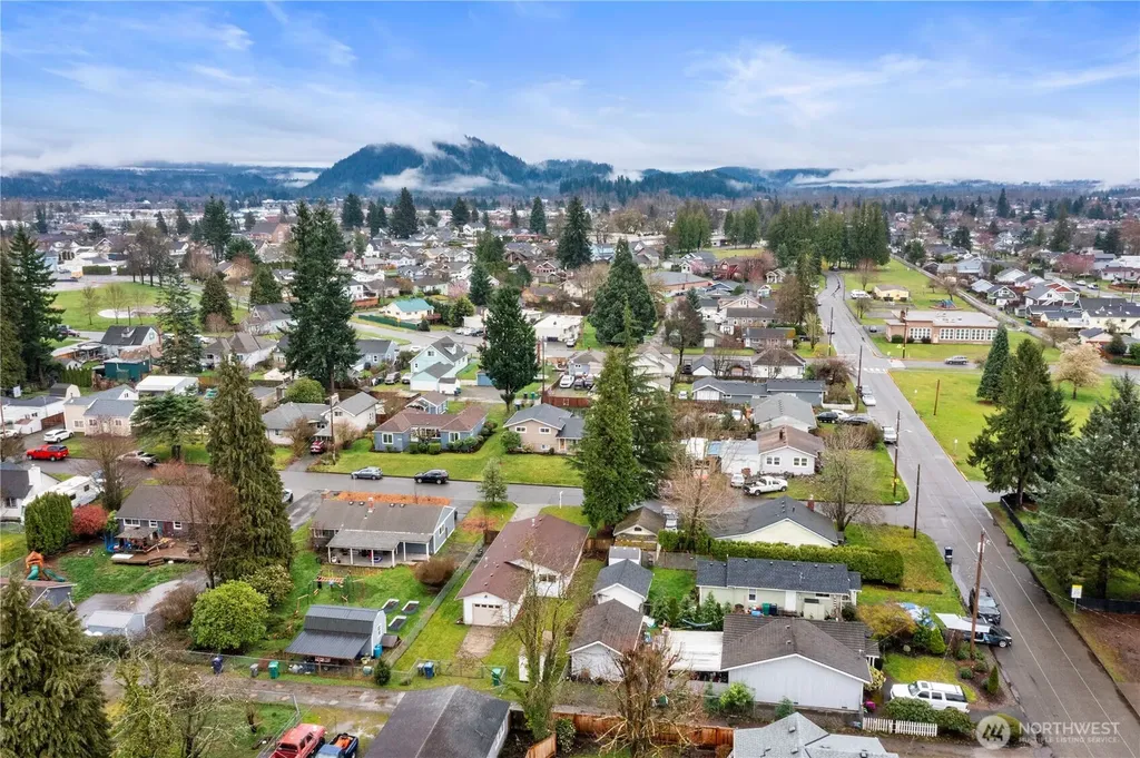 1975 Wilson Avenue Enumclaw WA 98022