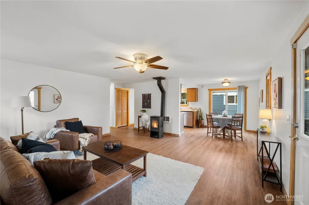 1975 Wilson Avenue Enumclaw WA 98022