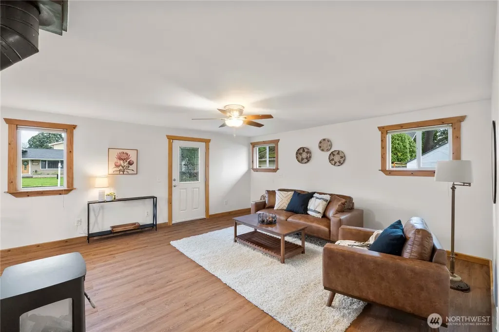 1975 Wilson Avenue Enumclaw WA 98022