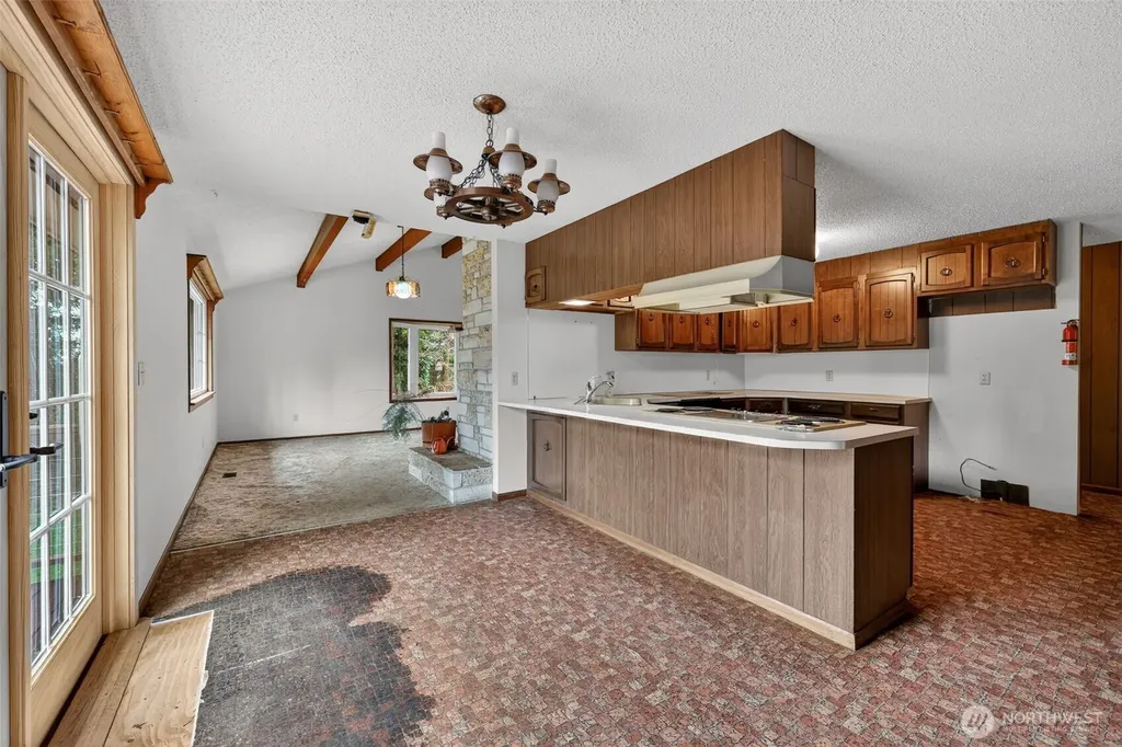 716 Garden Hill Road Elma WA 98541