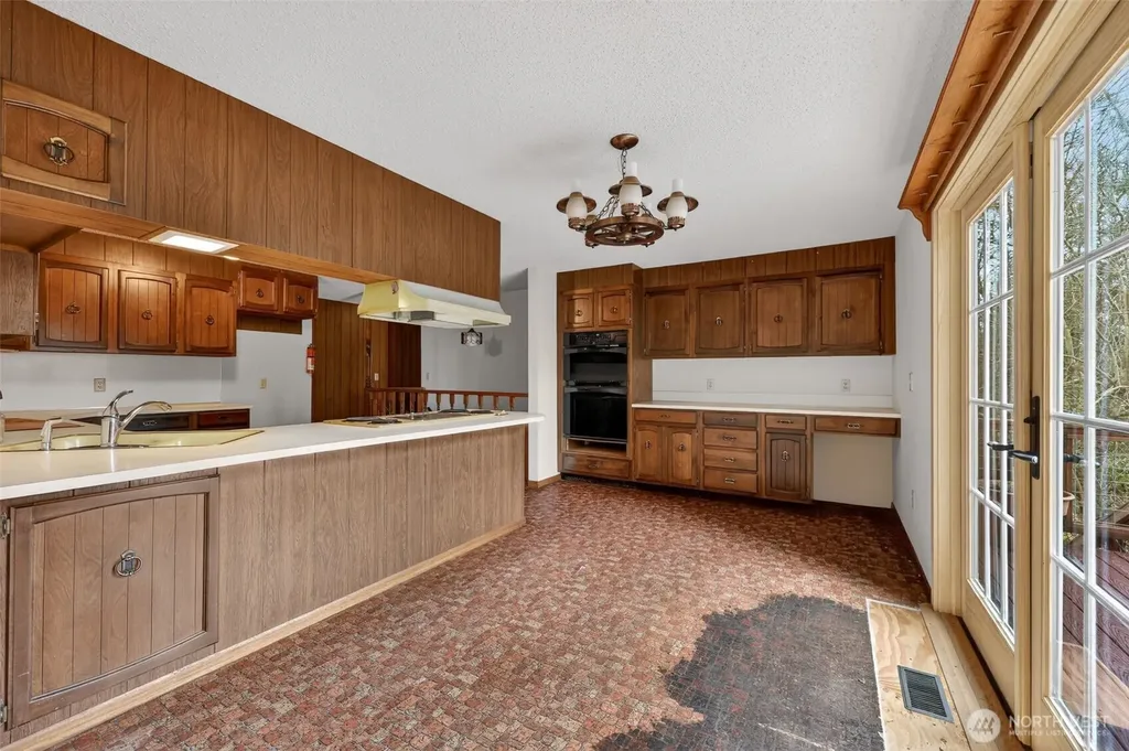 716 Garden Hill Road Elma WA 98541