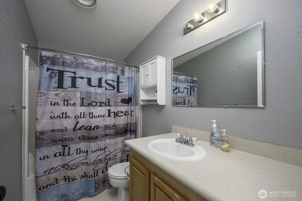 6293 Road 3.3 NE Moses Lake WA 98837