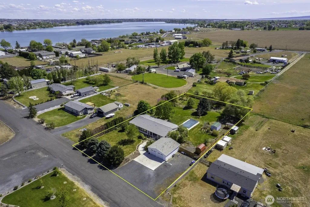 6293 Road 3.3 NE Moses Lake WA 98837