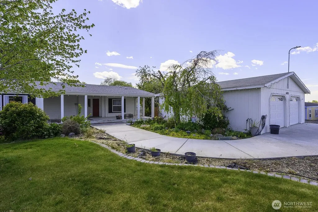 6293 Road 3.3 NE Moses Lake WA 98837