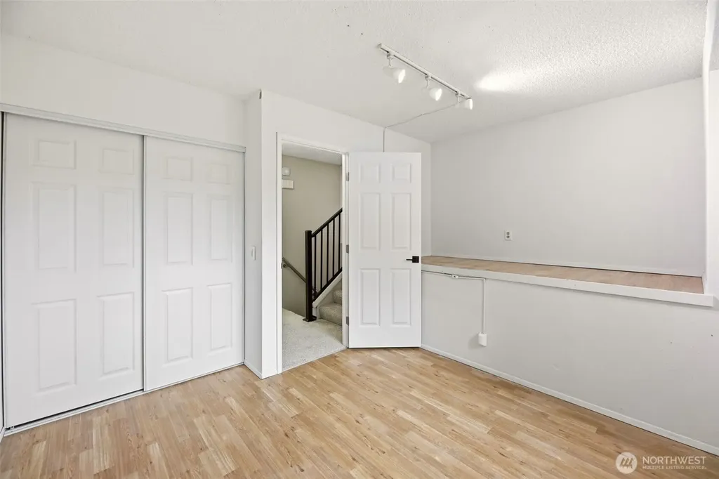 33136 35th Avenue SW Federal Way WA 98023