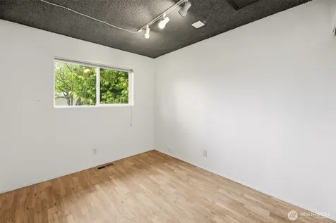 33136 35th Avenue SW Federal Way WA 98023