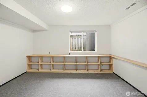 33136 35th Avenue SW Federal Way WA 98023