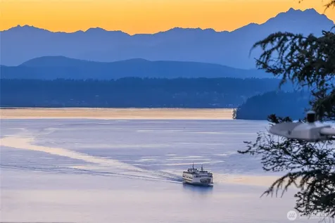 300 High School Road NE Bainbridge Island WA 98110