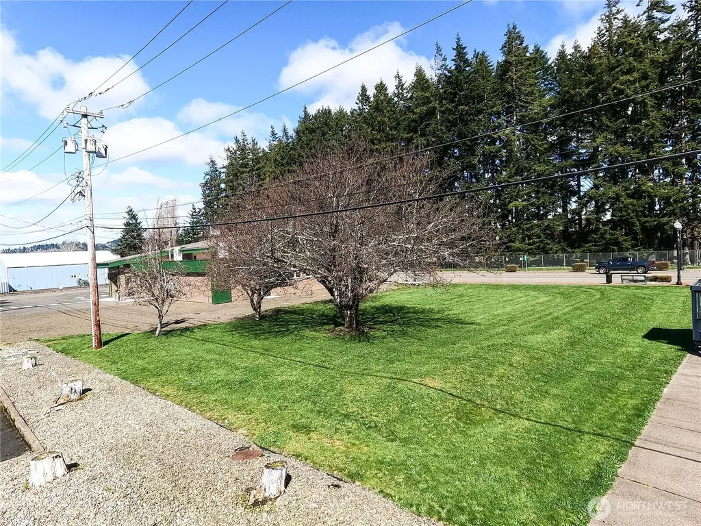 1312 1st Street Cosmopolis WA 98537