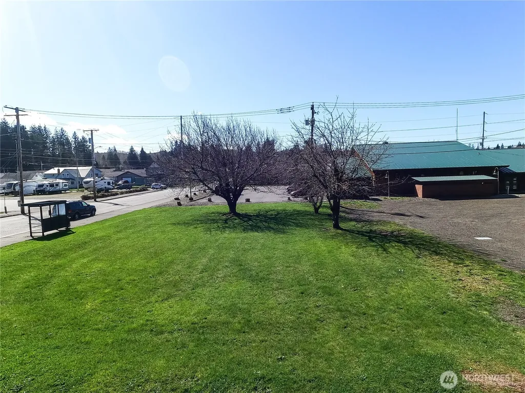 1312 1st Street Cosmopolis WA 98537