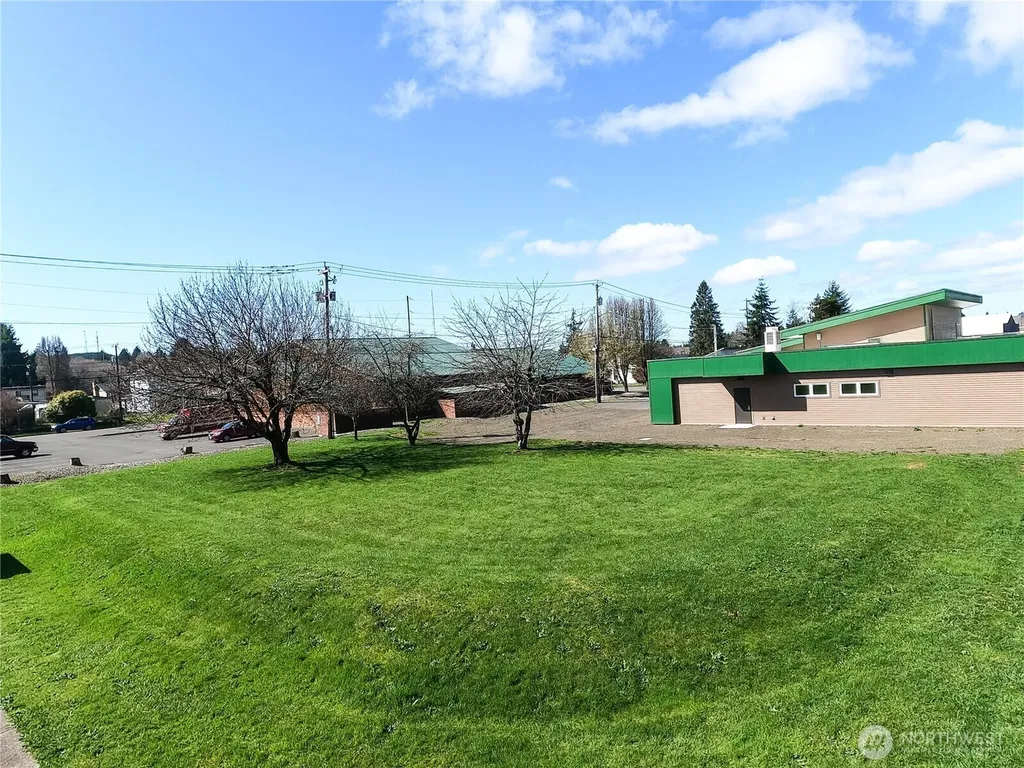 1312 1st Street Cosmopolis WA 98537