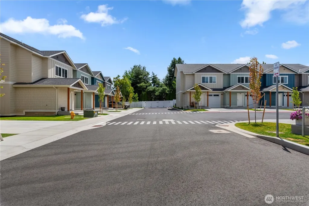 1030 Finch Lane Wenatchee WA 98801