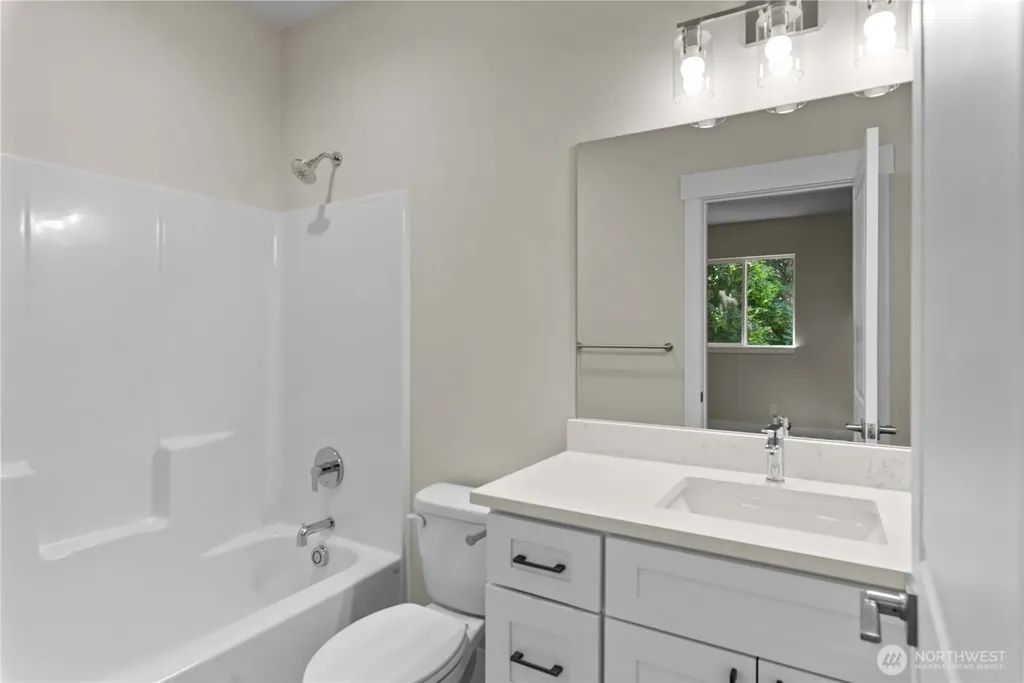 1030 Finch Lane Wenatchee WA 98801