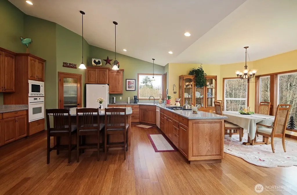 3723 Swede Hill Road Clinton WA 98236