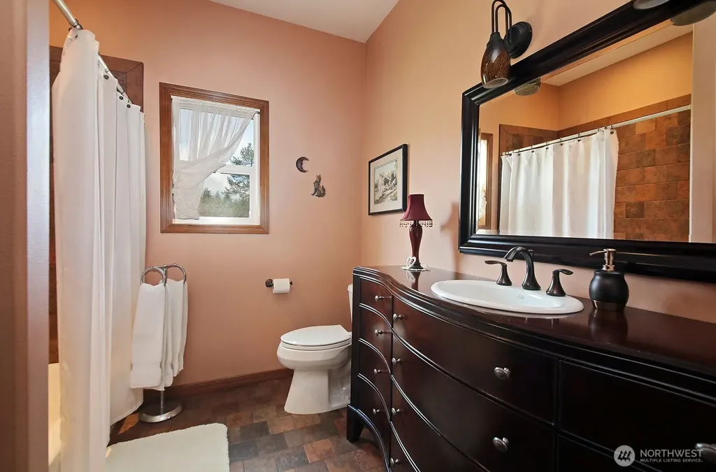 3723 Swede Hill Road Clinton WA 98236