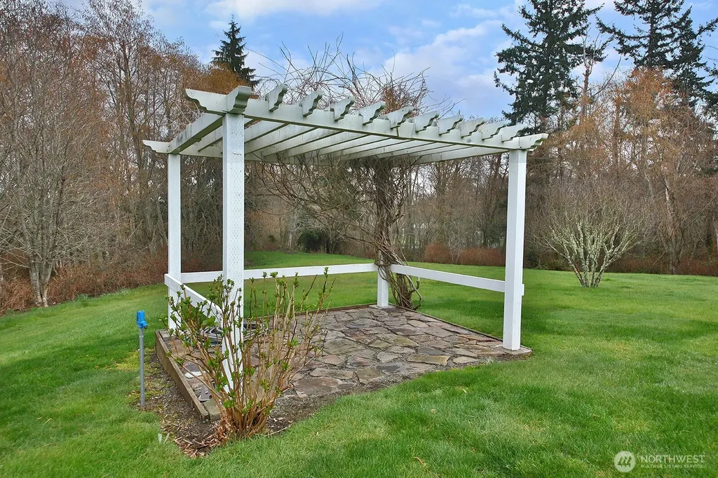 3723 Swede Hill Road Clinton WA 98236