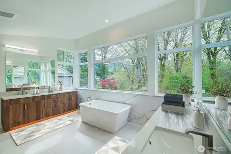 865 Front Street S Issaquah WA 98027