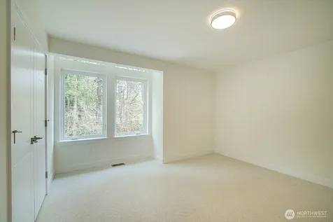865 Front Street S Issaquah WA 98027