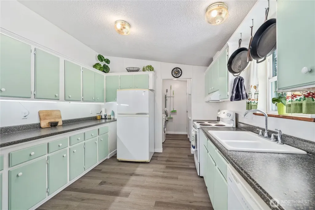 18618 27th Street NW Lakebay WA 98349