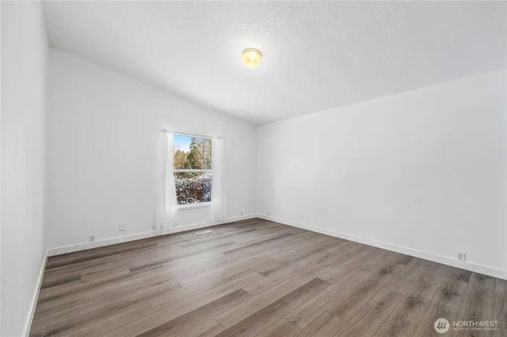 18618 27th Street NW Lakebay WA 98349