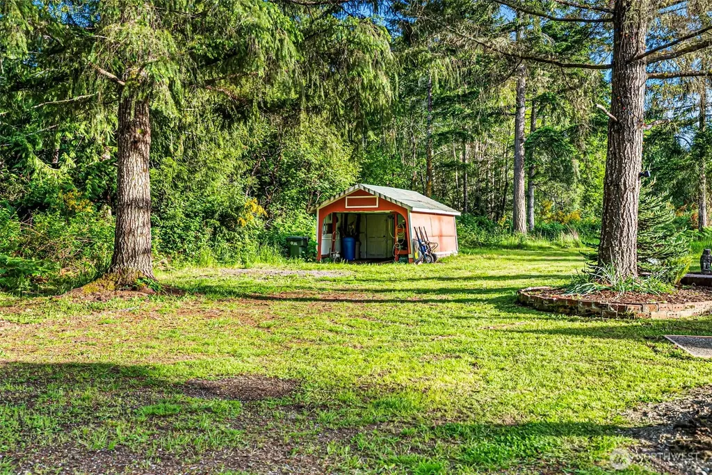 18618 27th Street NW Lakebay WA 98349