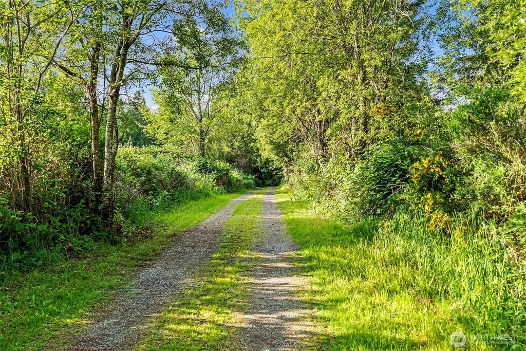 18618 27th Street NW Lakebay WA 98349