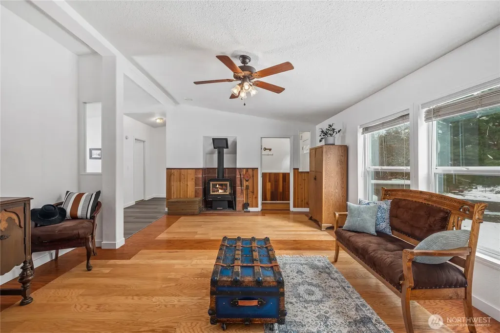 18618 27th Street NW Lakebay WA 98349