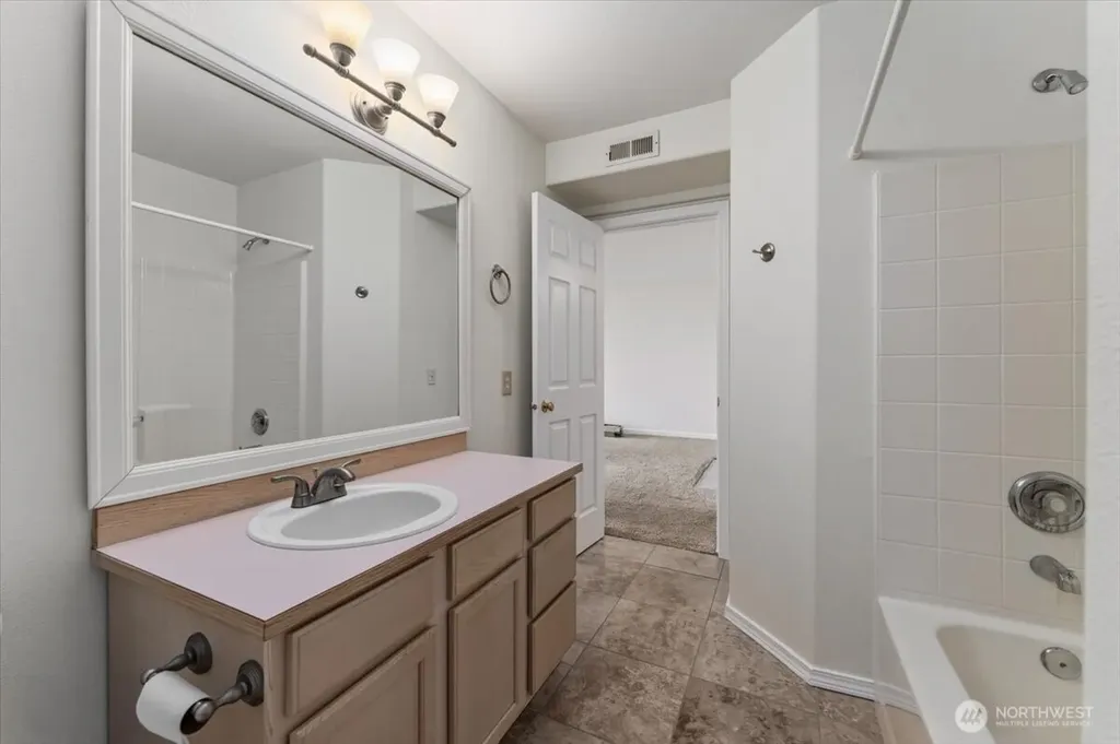 2305 W Woodin Avenue Chelan WA 98816