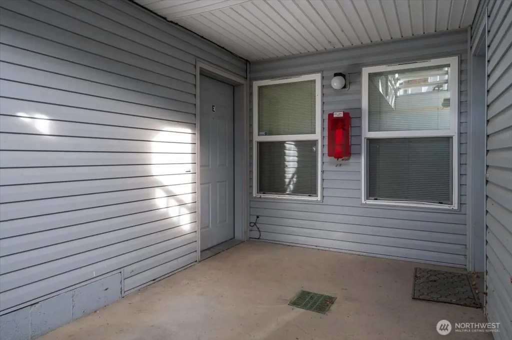 2305 W Woodin Avenue Chelan WA 98816