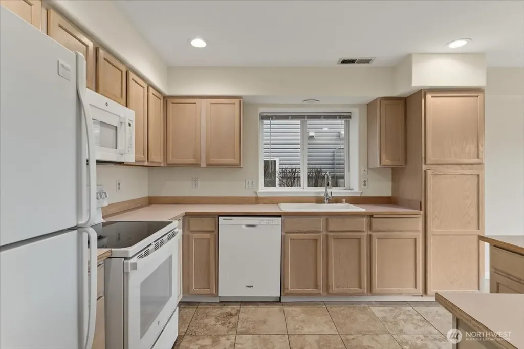 2305 W Woodin Avenue Chelan WA 98816