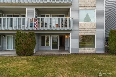 2305 W Woodin Avenue Chelan WA 98816