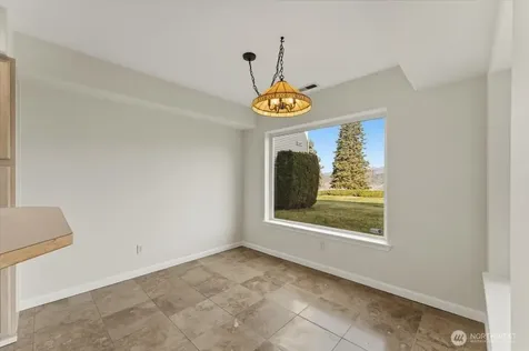 2305 W Woodin Avenue Chelan WA 98816