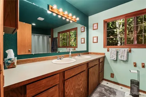 12310 461st Avenue SE North Bend WA 98045