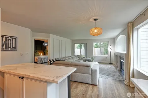 8833 1st Street NE Lake Stevens WA 98258