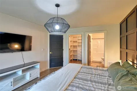 8833 1st Street NE Lake Stevens WA 98258