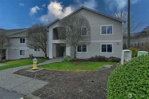 8833 1st Street NE Lake Stevens WA 98258