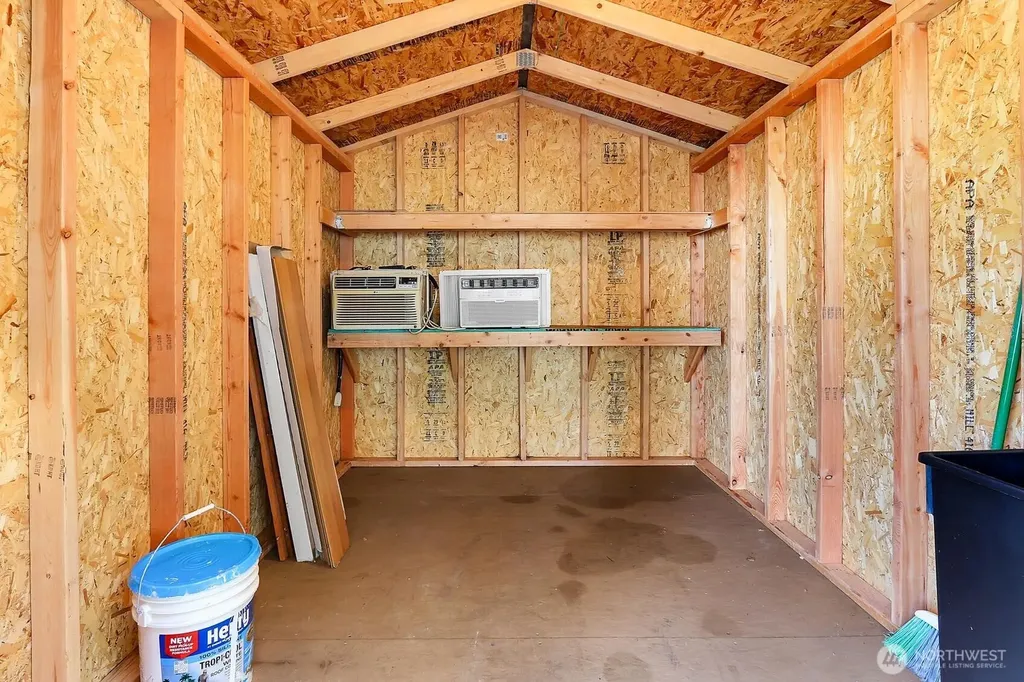 25739 135th Avenue SE Kent WA 98042