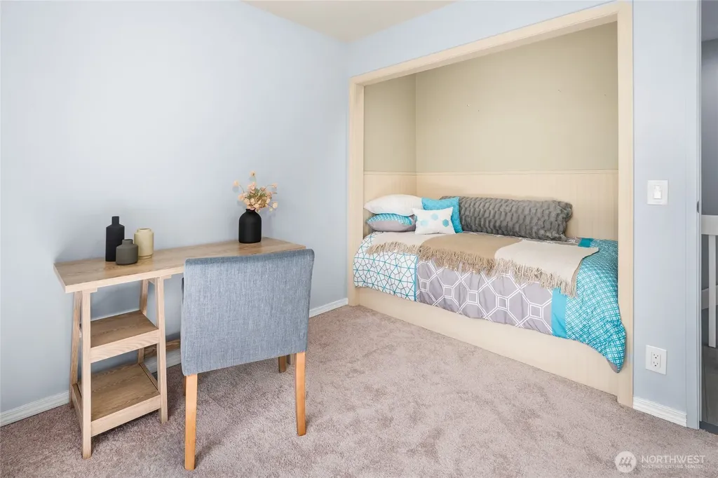 6214 NE 129th Street Kirkland WA 98034