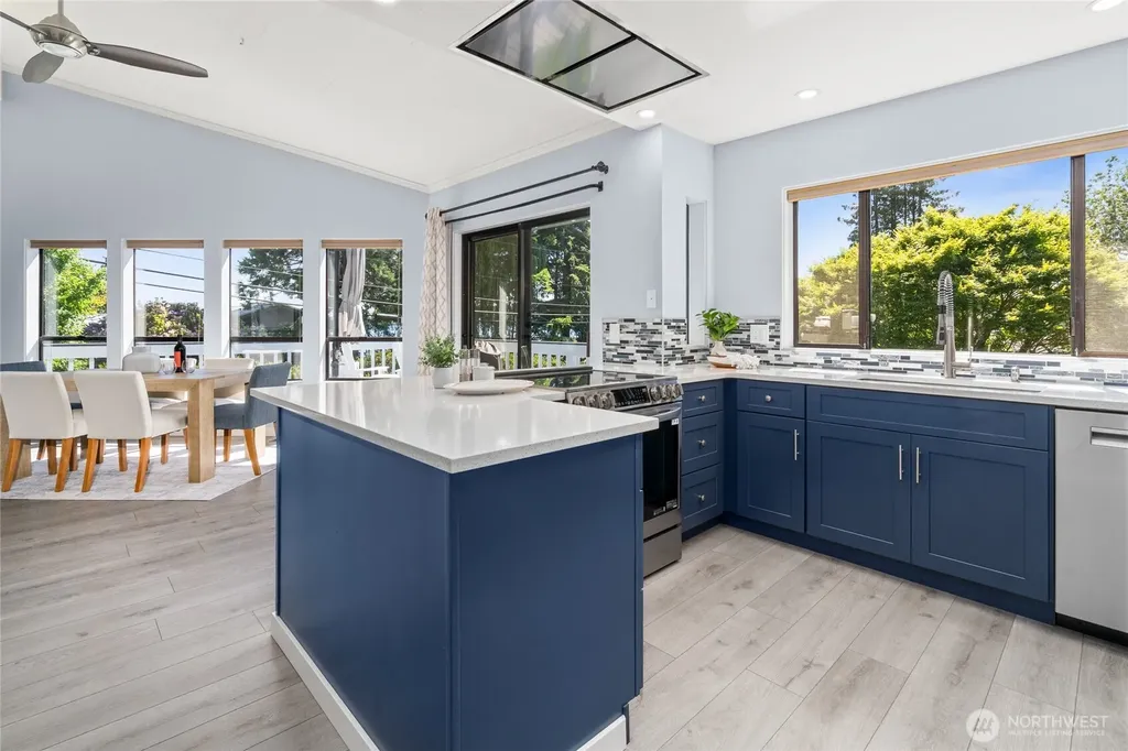 6214 NE 129th Street Kirkland WA 98034