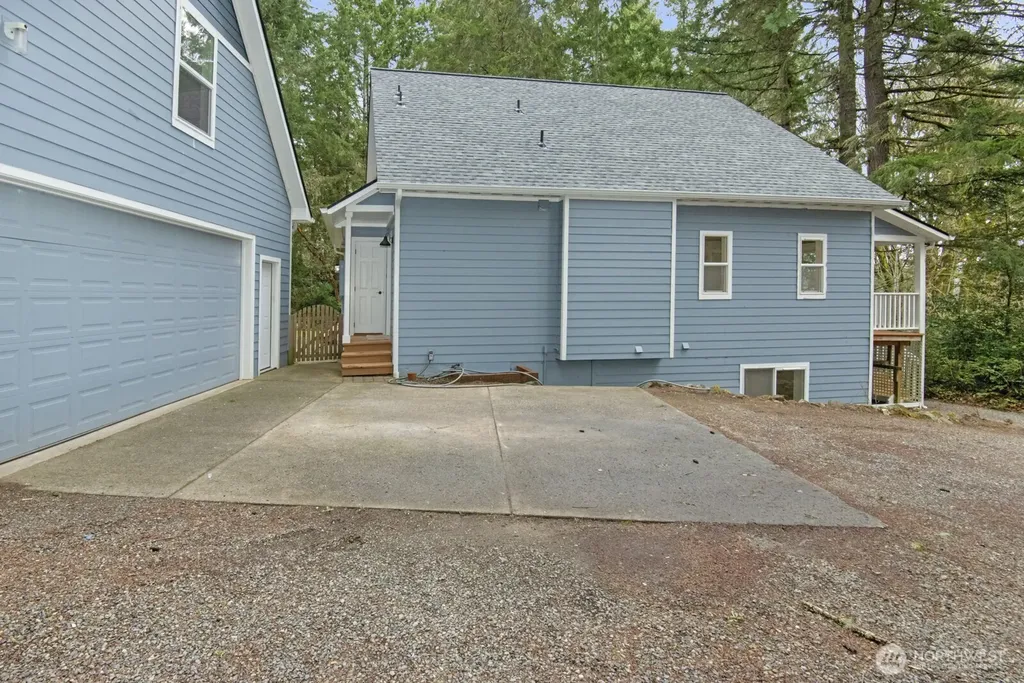15002 Willow Road SE Port Orchard WA 98367